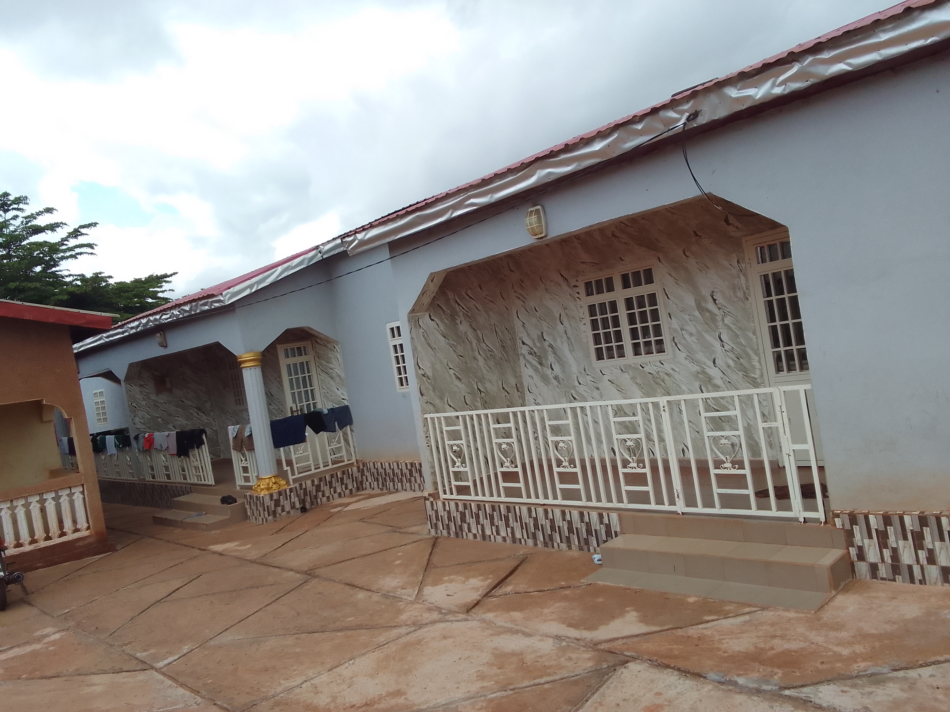 Appartement de quatre chambres salon