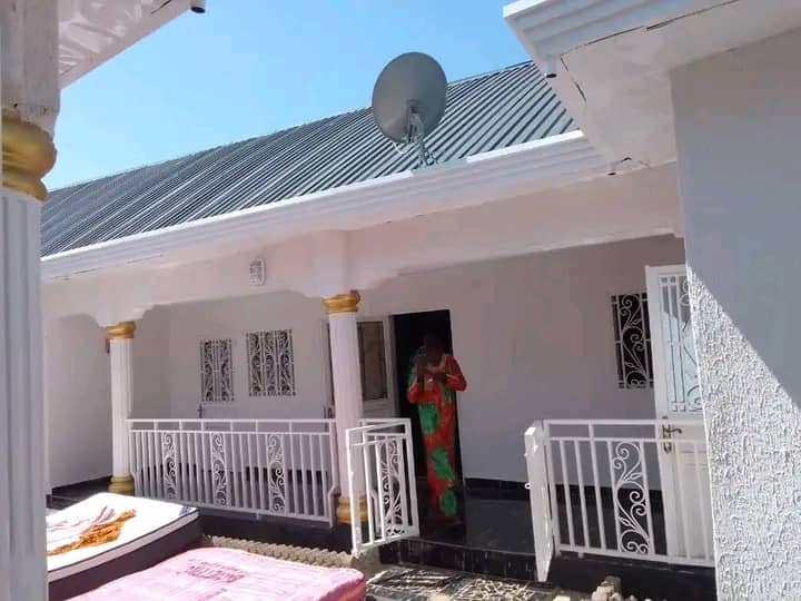 appartement de deux chambres salon douche - Photo 4